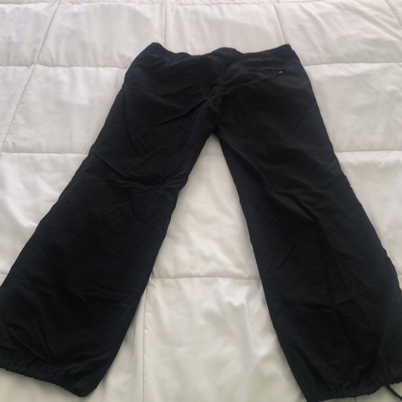 Tommy Hilfiger jeans pants in black with tie strings at bottom & zipper - Picture 6 of 11